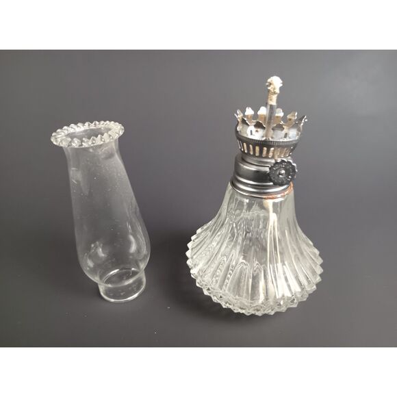 Tiny Oil Lamp With Beaded Chimney Good Working Condition Adorable Decor Piece - Picture 8 of 10